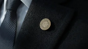 طراحی بج سینه